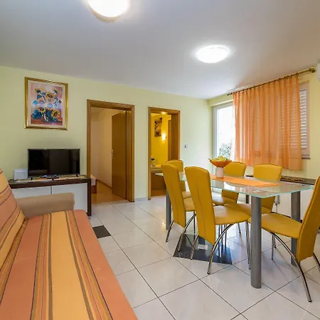 Apartment Moderne Mit Grosser Terrasse Und Garten *